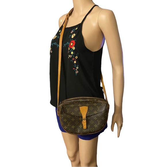 Louis Vuitton JeuneFille MM - Picture 14 of 14